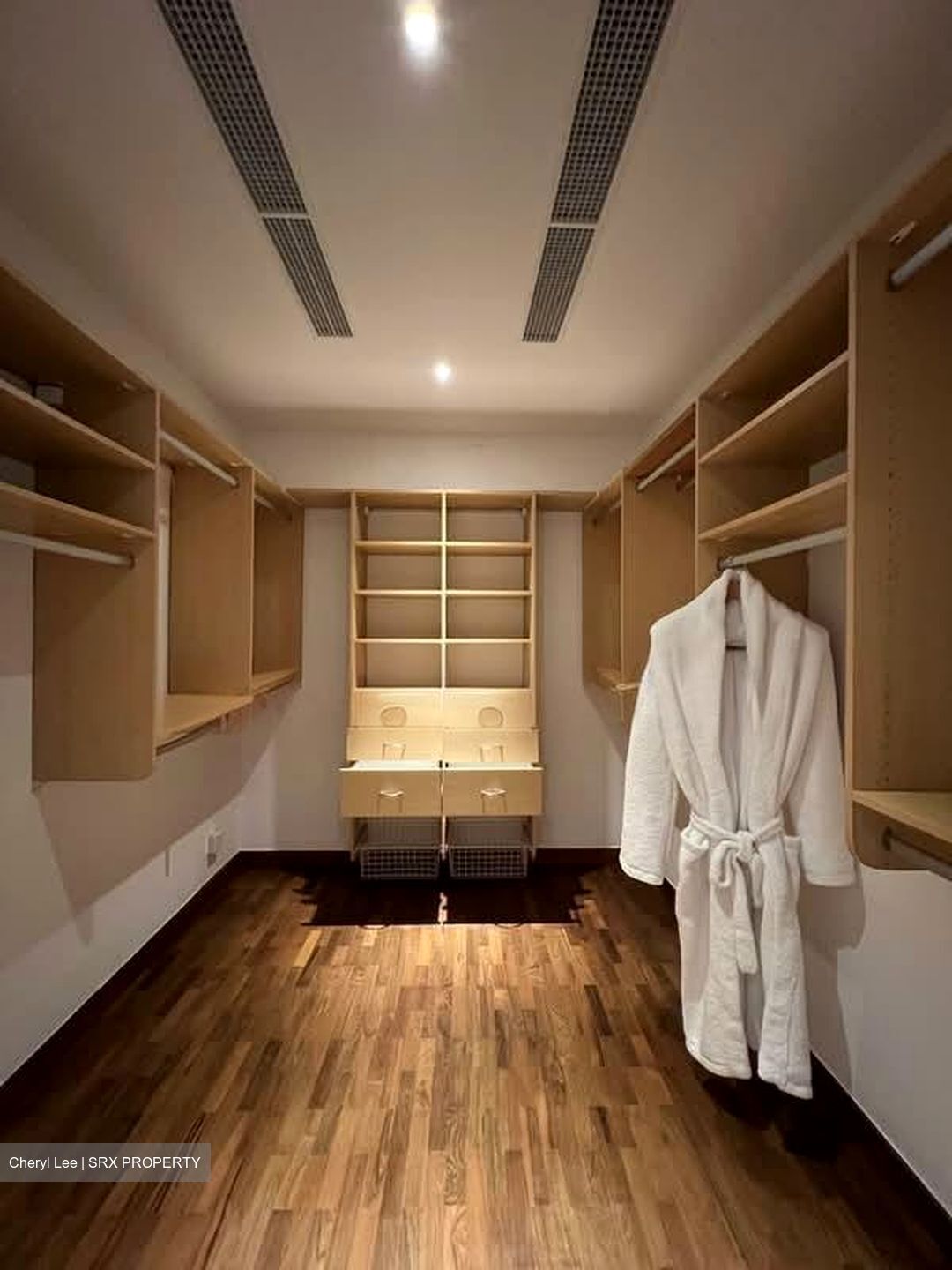 The Colonnade (D10), Condominium #567597031